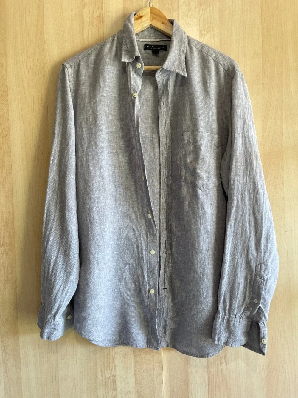 Banana Republic Heather Gray Linen Button-Down Shirt